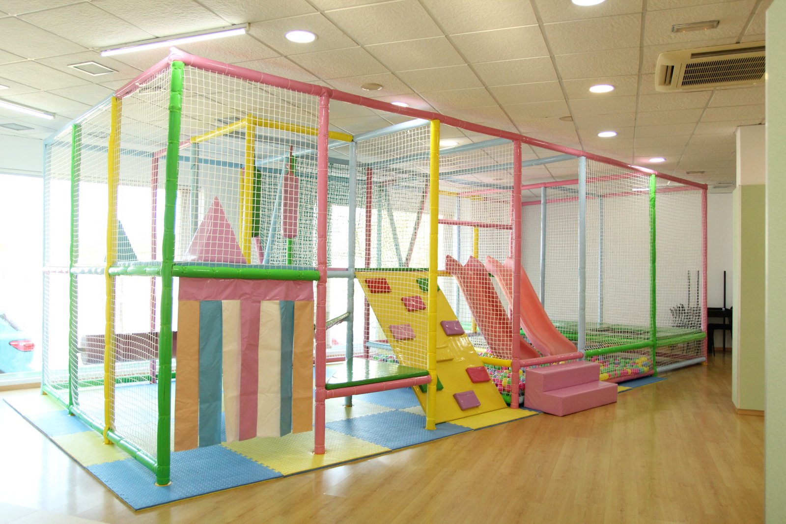 alquiler de sala para eventos,alquiler de sala para cumpleaños,local para fiestas privadas,espacio para celebraciones,sala para eventos infantiles alquiler de sala para eventos